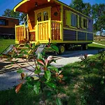 Vakantieboerderij Les Roulottes De La Ferme Des Chanaux *
