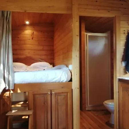 Farm stay Les Roulottes De La Ferme Des Chanaux Saint-Julien-d'Ance