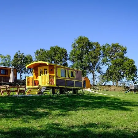 Gospodarstwo agroturystyczne Les Roulottes De La Ferme Des Chanaux