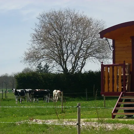 Les Roulottes De La Ferme Des Chanaux Lantgård