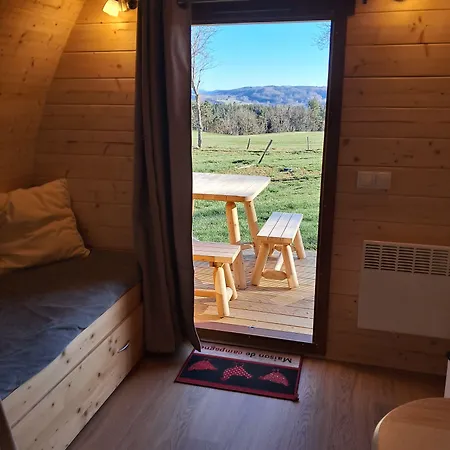 Çiftlik konaklama Les Roulottes De La Ferme Des Chanaux Saint-Julien-d'Ance