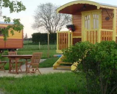 Les Roulottes De La Ferme Des Chanaux